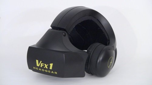 El Forte VFX1, lanzado en 1996, fue un HMD que ofrecía una experiencia de Realidad Virtual bastante decente para la época.