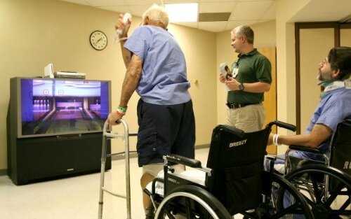 Los videojuegos son actualmente usados en muchos centros de rehabilitación en el mundo para estimular a los pacientes a mejorar más rápido